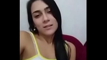 ver mulher transando novinha no banheiro mostrando a buceta